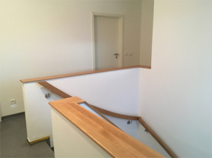 Handlauf und Ablage Treppe - 3