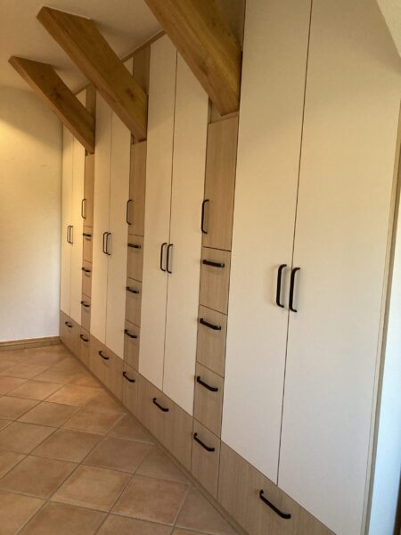 Einbauschrank