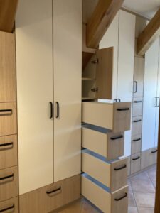 Einbauschrank